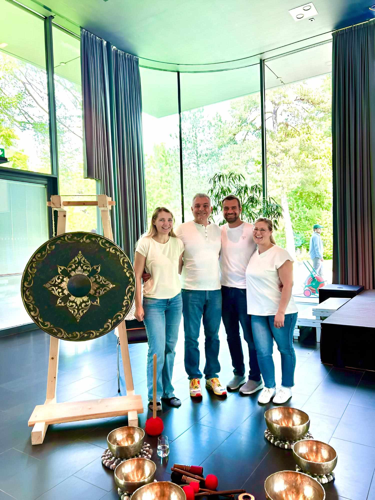 placeholder image sq